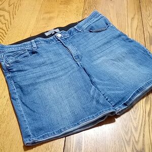 Wit & Wisdom WOMENS Jean Shorts 16 BLUE Preowned Summer Spring Vacation Pool